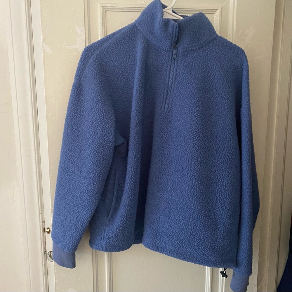 Everlane fleece medium